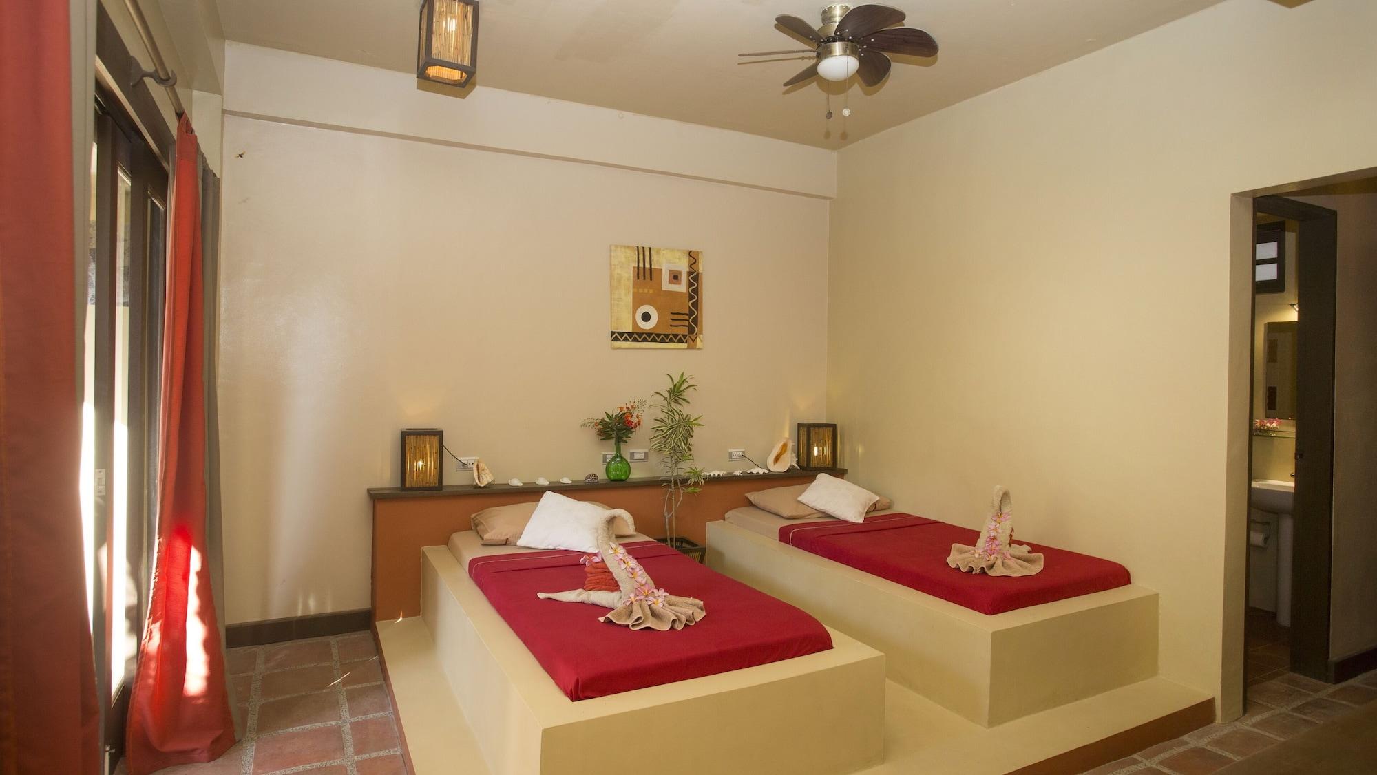 Reef Retreat Resort Balabag  Εξωτερικό φωτογραφία